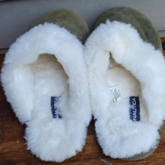 Nautica Gray Suede Off White Faux Shearling Scuffs size 7-8 - Picture 2 of 7